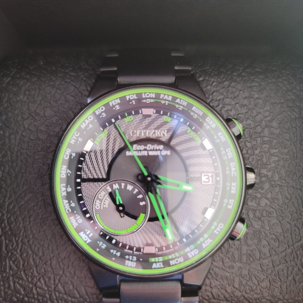 Citizen Eco Drive Wave GPS Watch - Picture 1 of 2